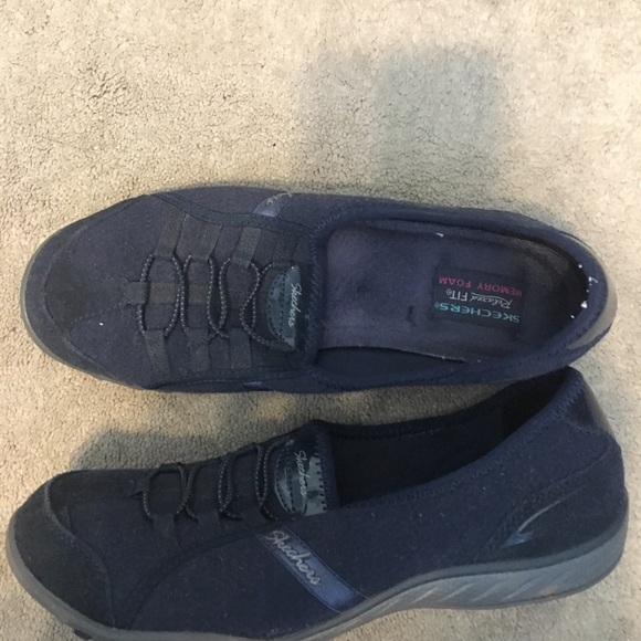 sketcher tennis shoes